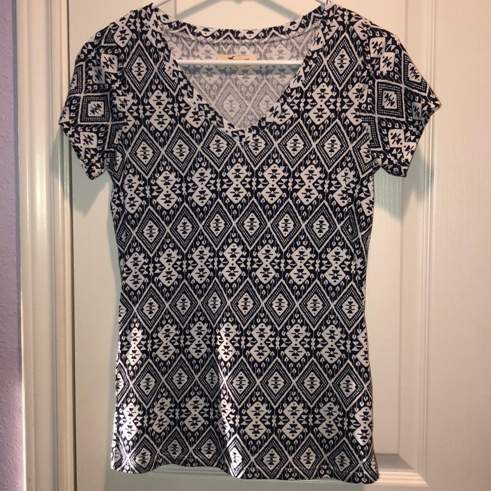 Hollister Patterened V-Neck
